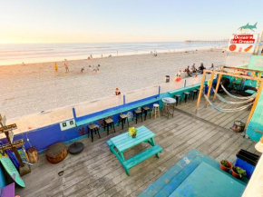 ITH San Diego Beach Bungalow Surf Hostel
